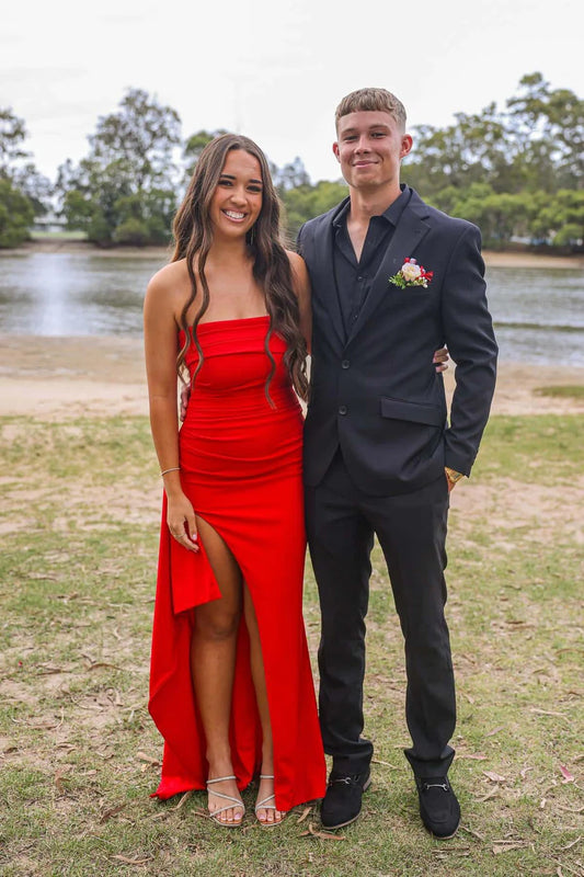 Form-Fitting Mermaid Strapless Ruched Front Slit Floor Length Formal Prom Dress