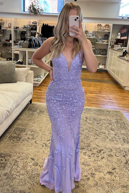 Form-Fitting V-Neck Spaghetti Strap Floor Length Lace Mermaid Prom Dresses