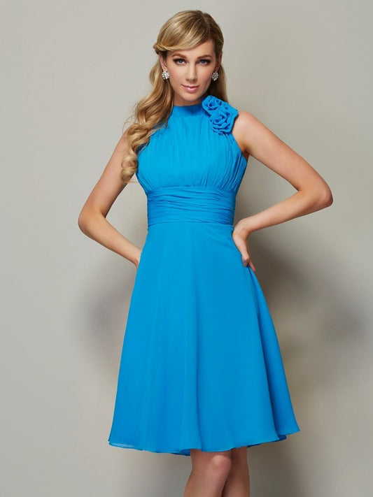 Fresh A-line Halter Neck Sleeveless Floral Accent Knee Length Bridesmaid Dress