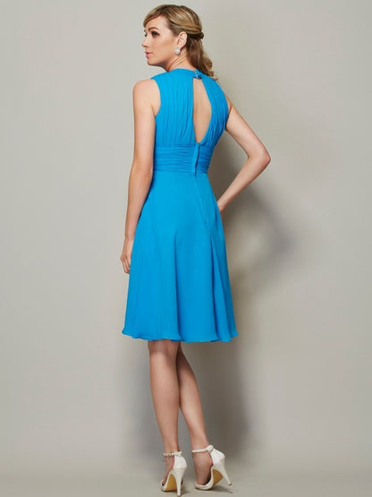 Fresh A-line Halter Neck Sleeveless Floral Accent Knee Length Bridesmaid Dress