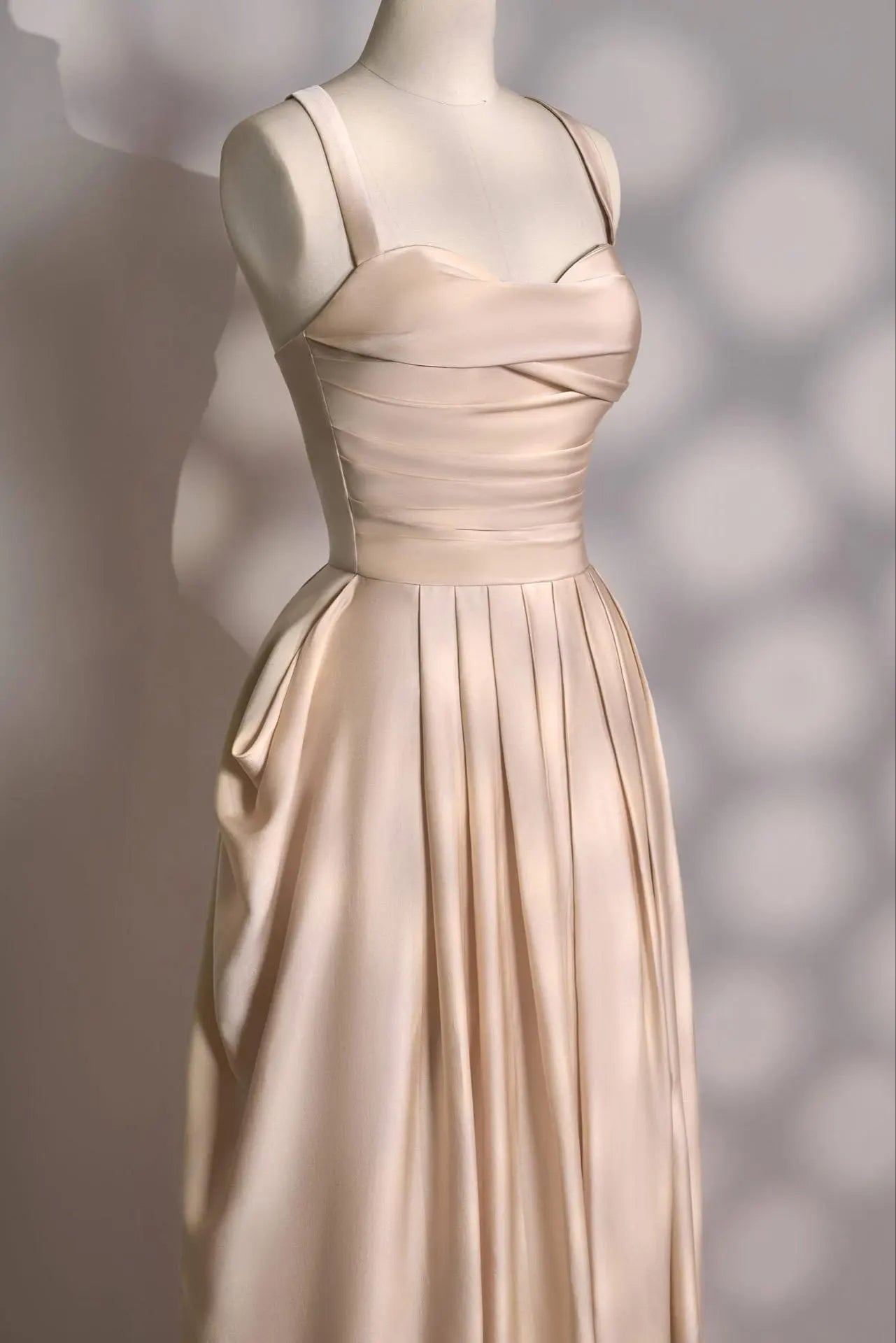 Glamorous Champagne Satin Evening Dress with Ruched Bodice, Draped Skirt and Convertible Straps