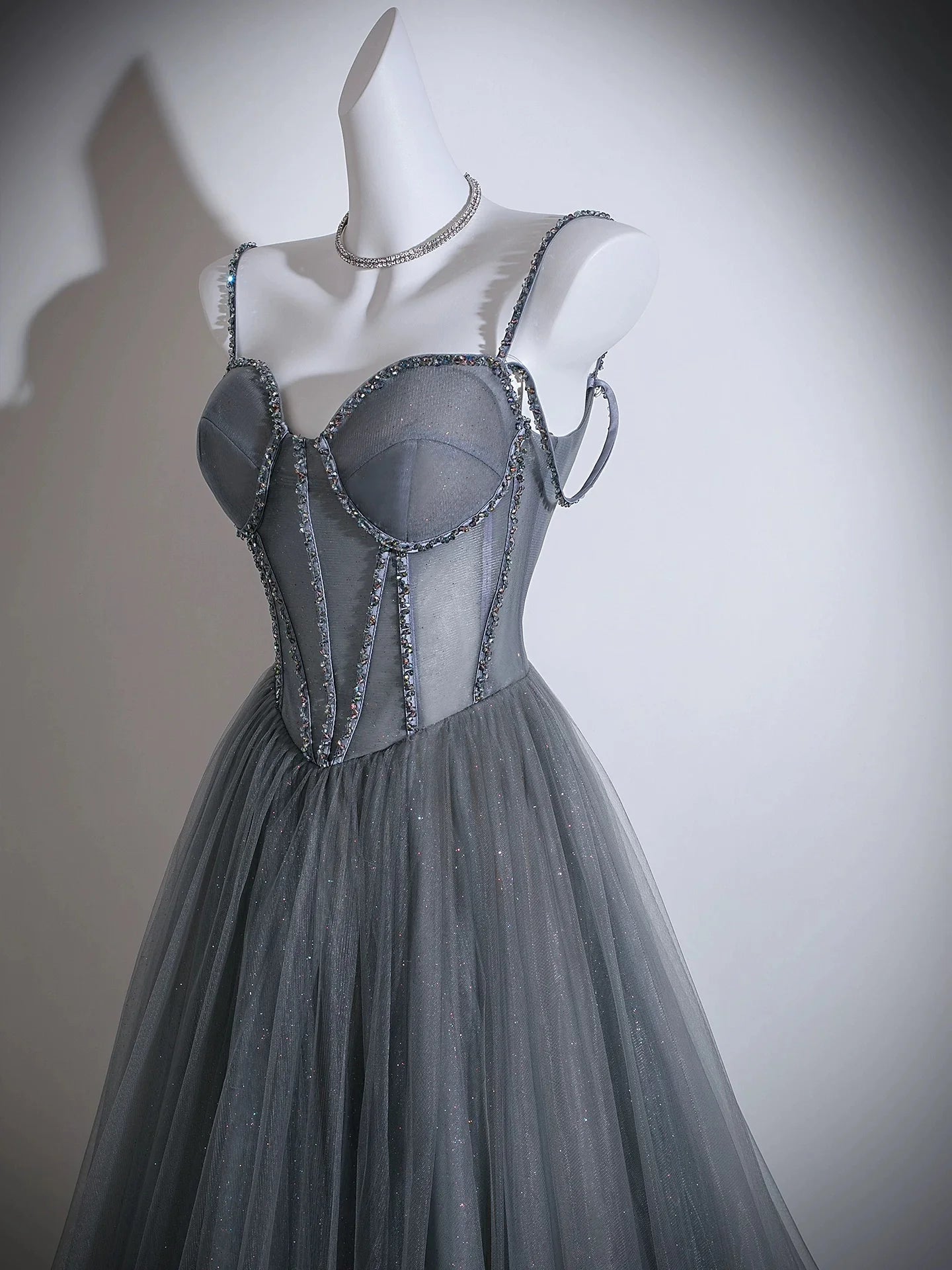 Glamorous Enchanting Fitted Ball Gown Spaghetti Strap Sleeveless Back Lace-Up Floor-Length Prom Dresses