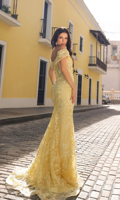 Glamorous Floral Lace Mermaid Off-Shoulder Zipper Back Floor-Length Prom Dress