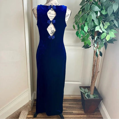 Glamorous Royal Blue Velvet Evening Dress with Cutout Back and Beaded Floral Appliqués