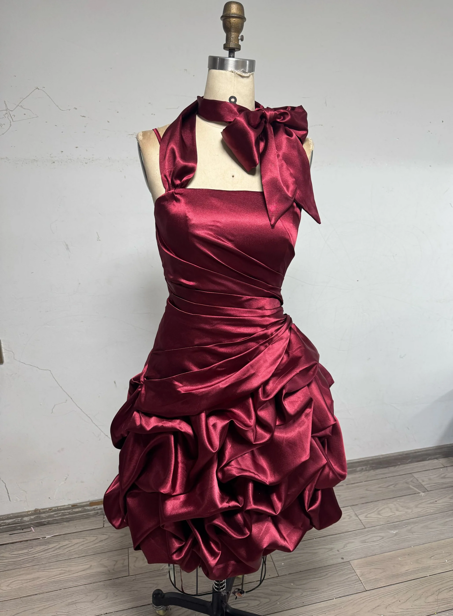 Glamorous Ruched Bodycon Square Halter Bow Strap Thin Spaghetti Zip Back Bubble Mini Homecoming Dress
