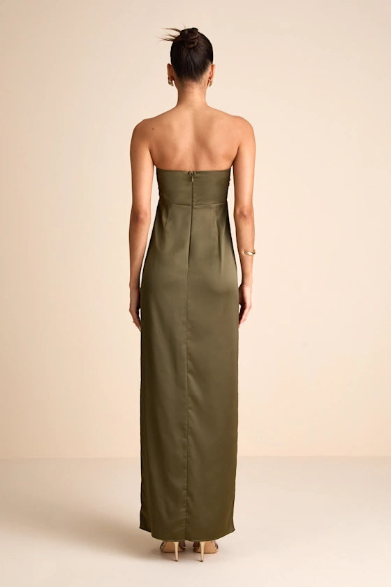 Glamorous Satin Evening Dresses with Strapless Neckline, Ruched Bodice and Flowing Skirt Formal Gown