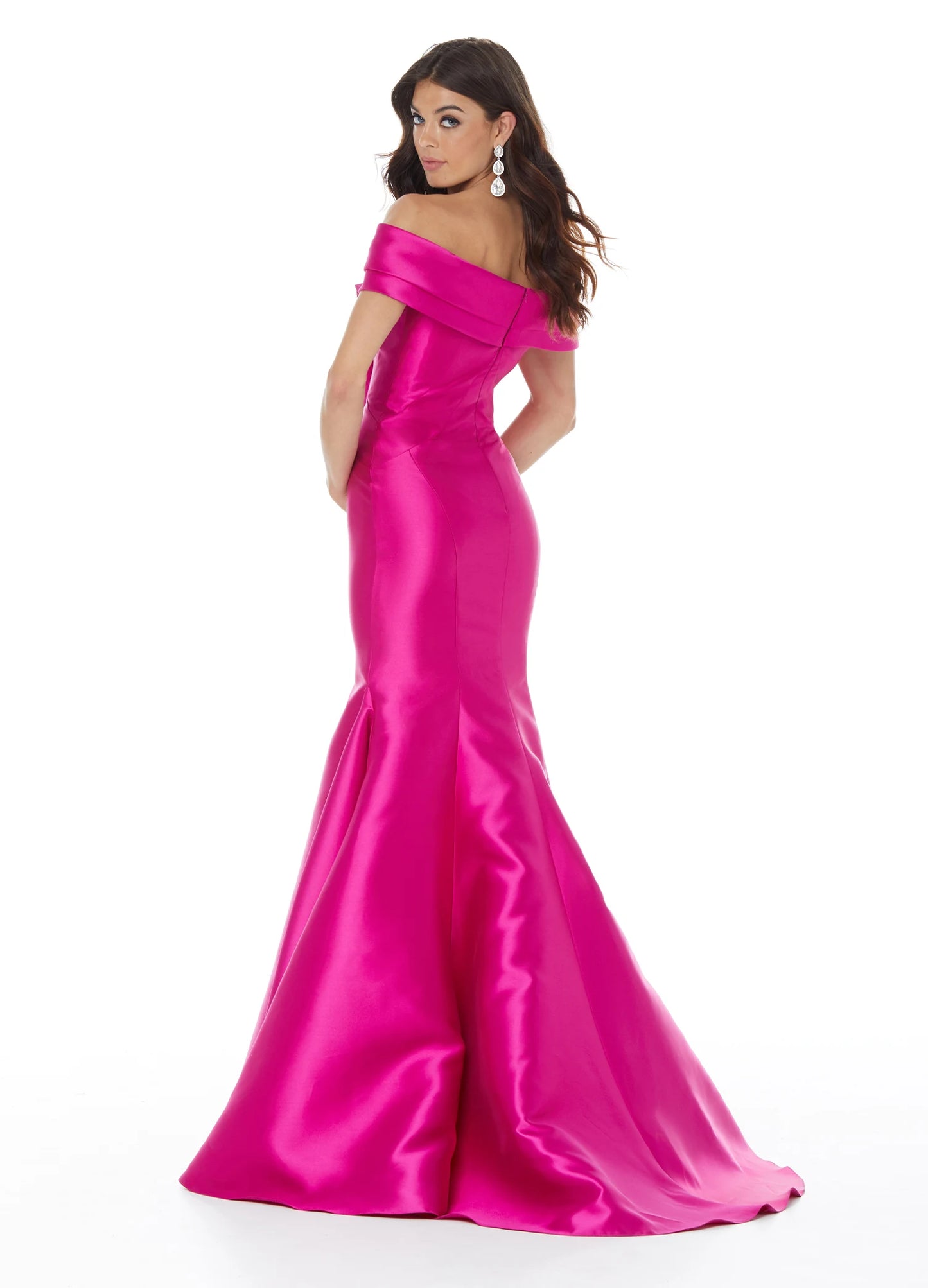 Glamorous Satin Mermaid Off-Shoulder Sweetheart Sleeveless Zipper Floor-Length Evening Dresses