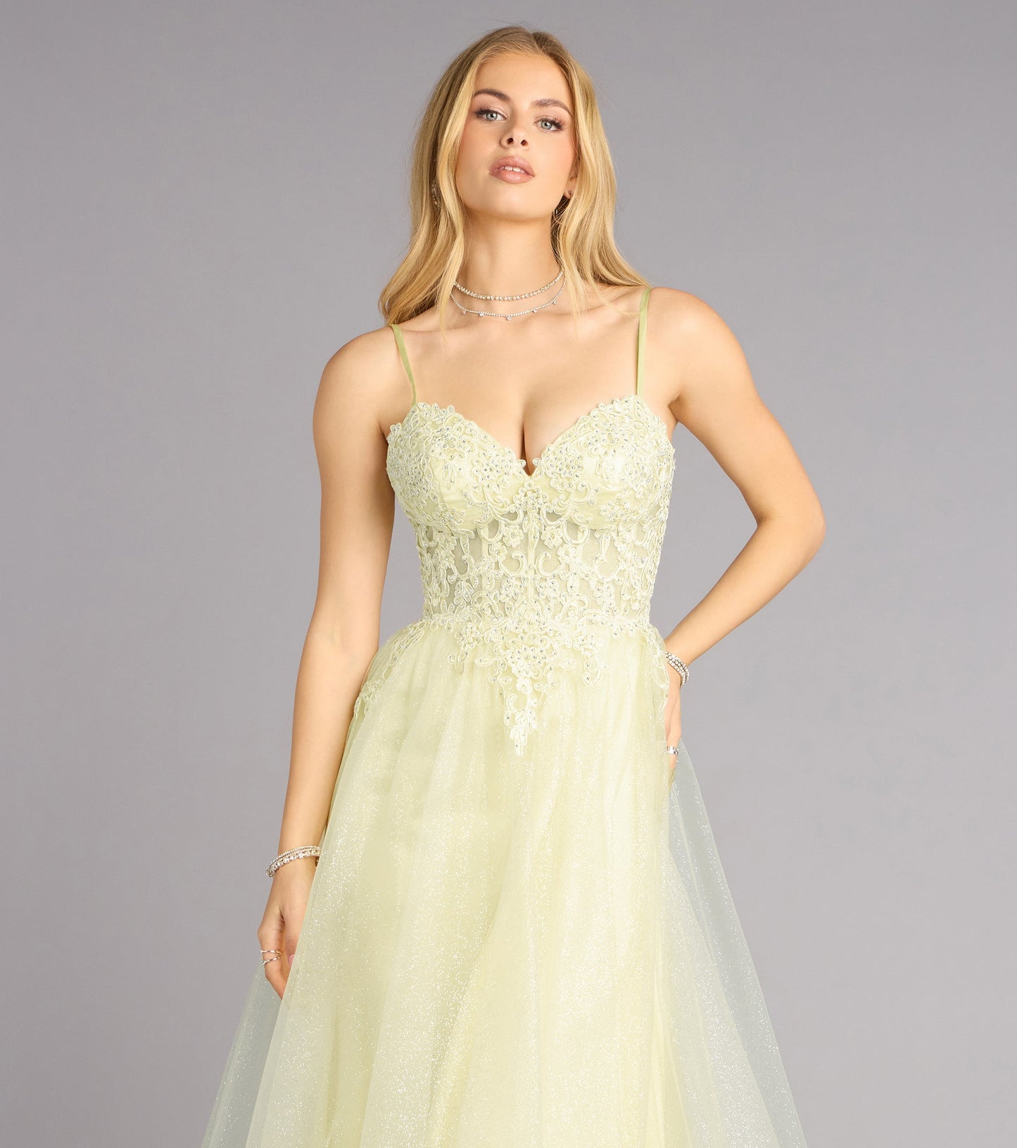 Sparkling Glitter Tulle A-Line Sweetheart Spaghetti Strap Lace Applique Floor Length Evening Gown