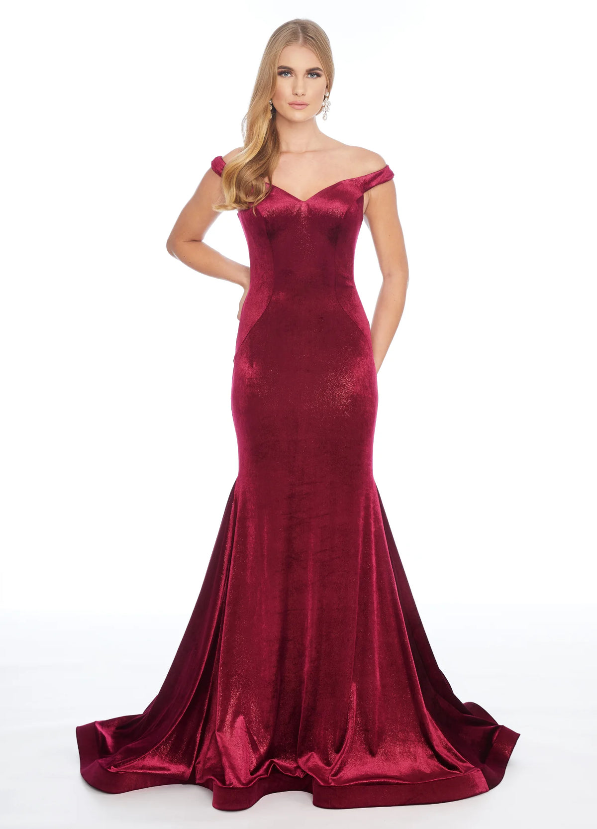 Gorgeous Mermaid Off-Shoulder Sleeveless Chic Fitted Burgundy Long Prom Dresses Women