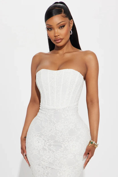 Gorgeous Mermaid Strapless Sleeveless Corset Fitted White Maxi Evening Dresses Women