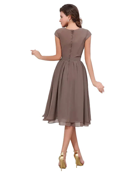 Graceful Chiffon A-Line Boat Neck Cap Sleeve Button Back Knee-Length Mother of the Bride Dresses