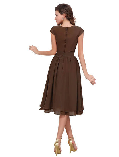 Graceful Chiffon A-Line Boat Neck Cap Sleeves Button Back Knee-Length Mother of the Bride Dresses