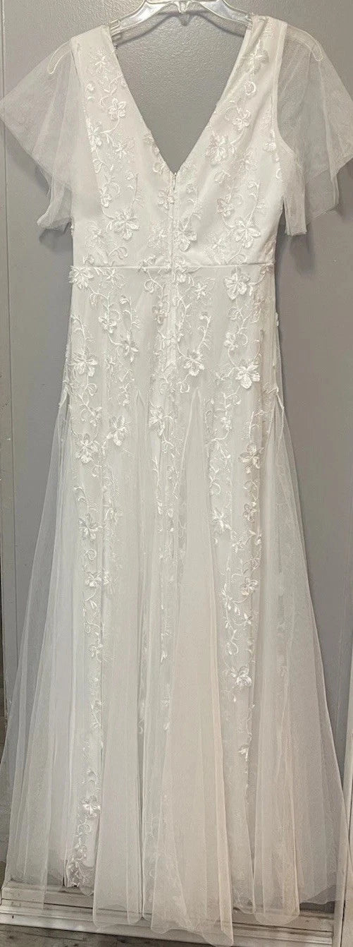 Ivory Floral Lace V-neck Flutter Short Sleeve Mermaid Floor Length Wedding Dresses