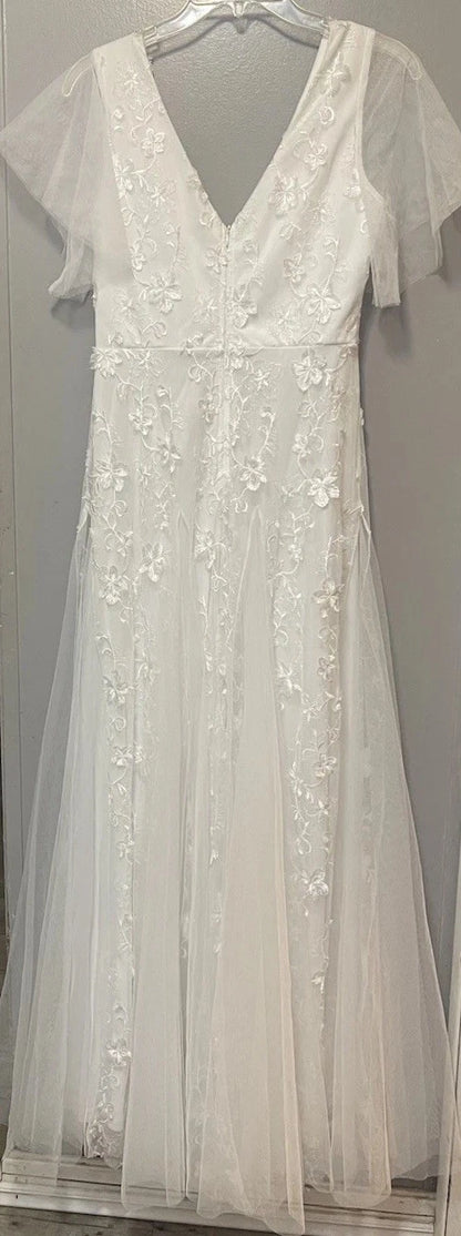 Ivory Floral Lace V-neck Flutter Short Sleeve Mermaid Floor Length Wedding Dresses