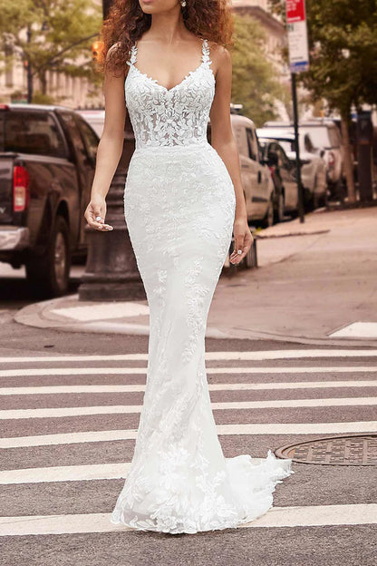 Thin shoulder strap V-neck fishtail wedding dress with detachable hem and lace bridal gown