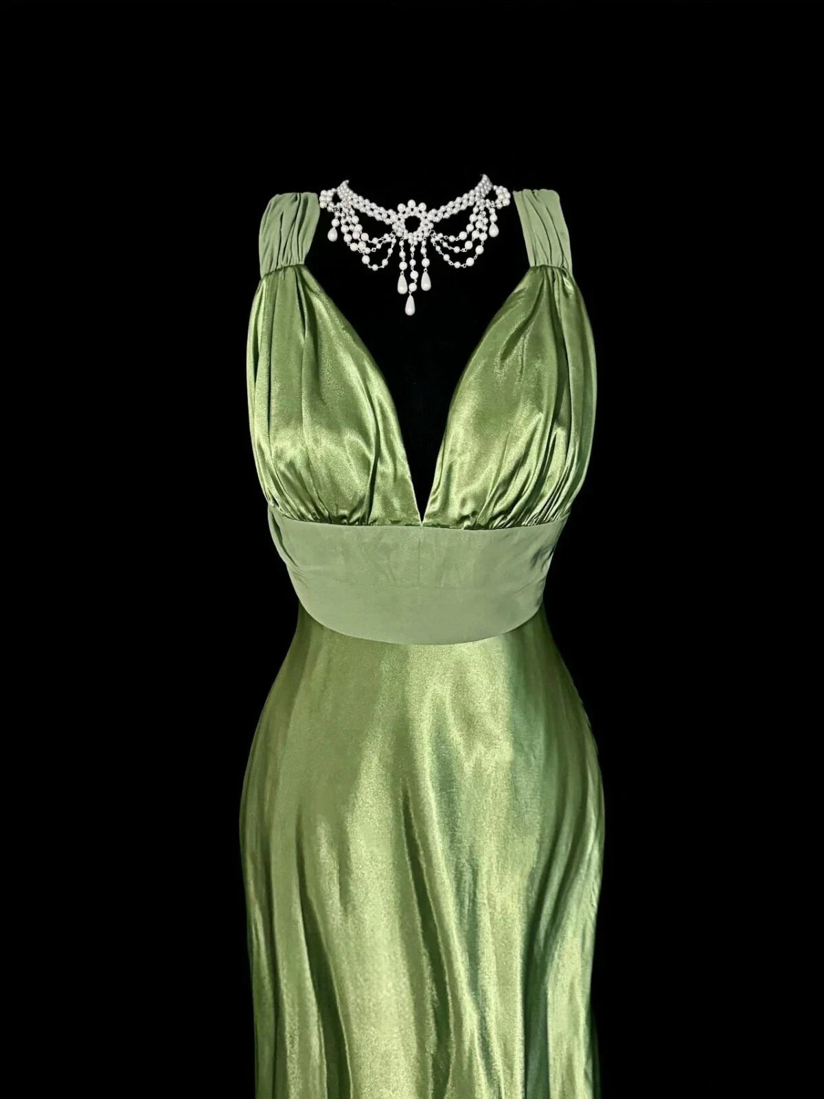 Luxurious Satin Mermaid Plunging V-neck Sleeveless Open Back Floor-Length Prom Dresses