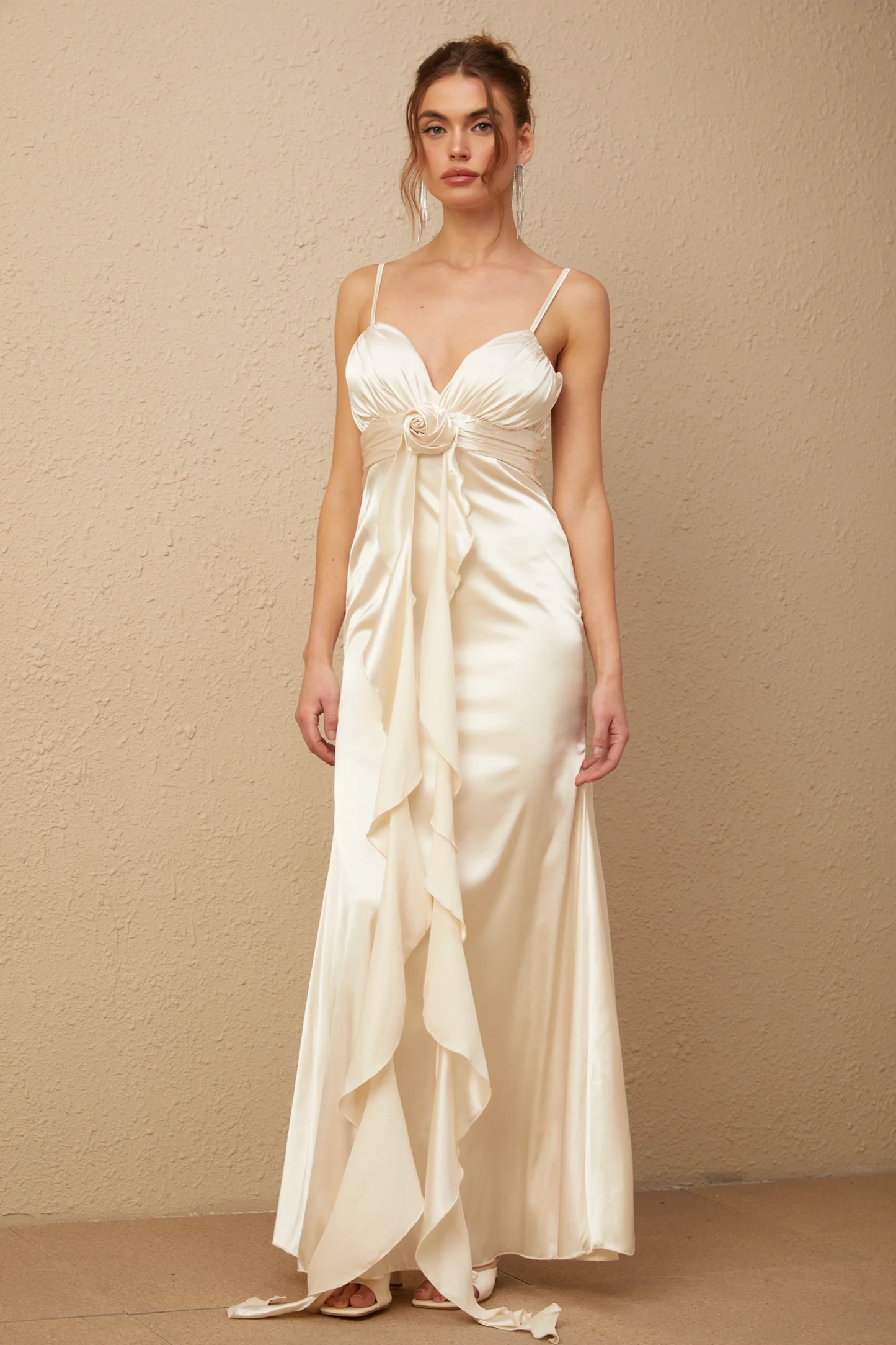 Luxurious Satin Sheath Sweetheart Spaghetti Strap Straight Back Floor-Length Evening Dresses