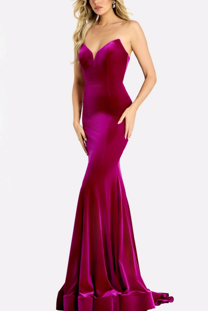 Luxurious Velvet Mermaid Silhouette Sweetheart Neck Strapless Open Back Floor-Length Evening Dress with Train for Formal Events