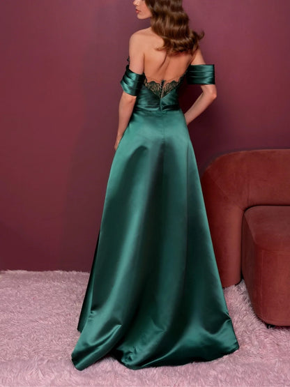 A-line/Princess Strapless and Sleeveless Applique Evening Dress