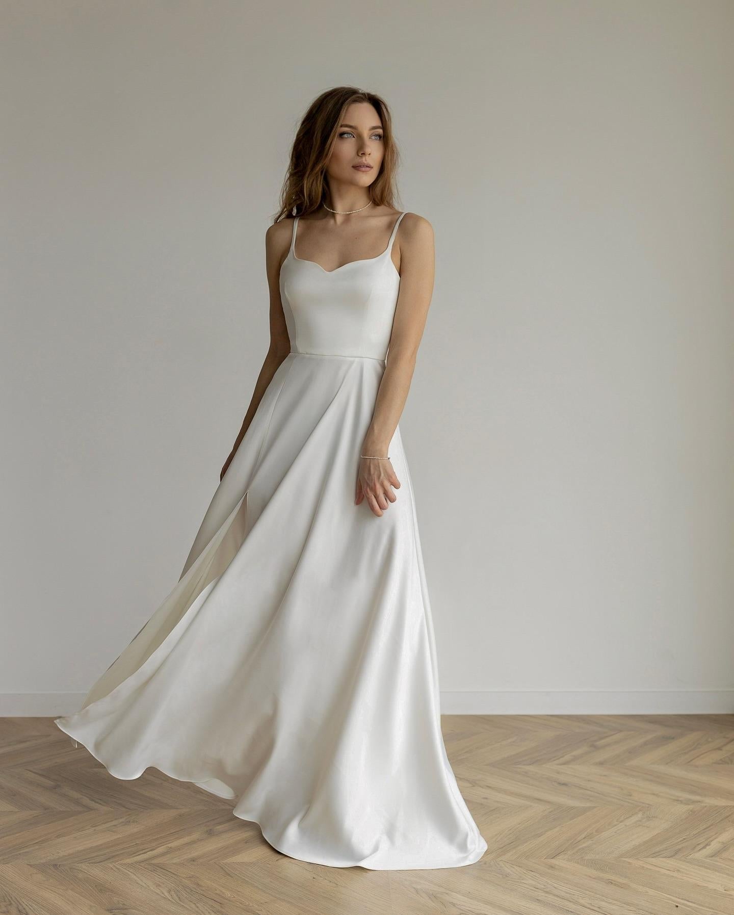 Minimalist Satin A-Line Sweetheart Neck Spaghetti Strap Side Slit Evening Dress
