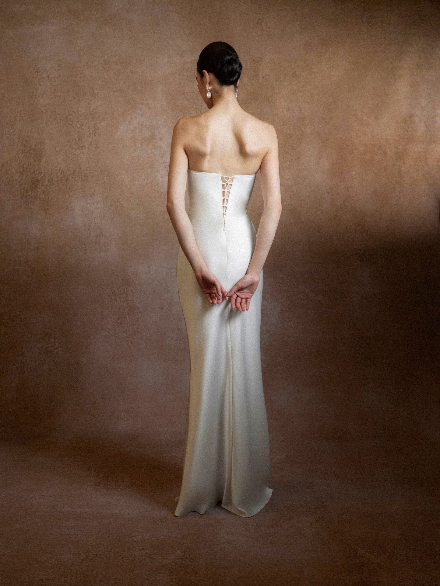 Minimalist Strapless Mermaid Corset-Back Capelet Overlay Floor-Length Satin Evening Dress