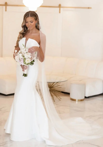 Modern Simple Satin Mermaid Strapless V-Neck Sleeveless Illusion Corset Back Floor-Length Wedding Dresses