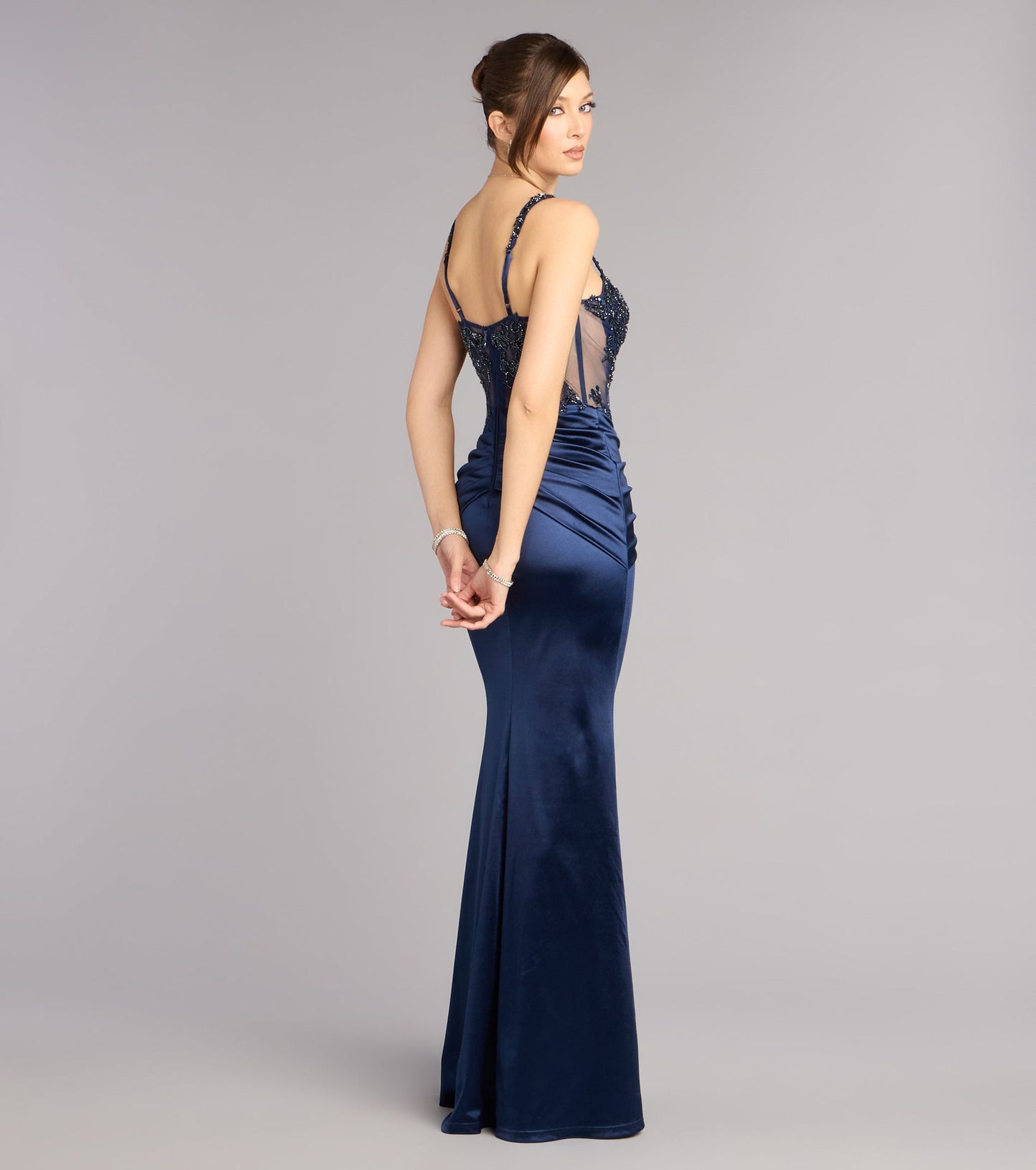 Elegant Satin Mermaid Sweetheart Spaghetti Strap Beaded Navy Evening Gown