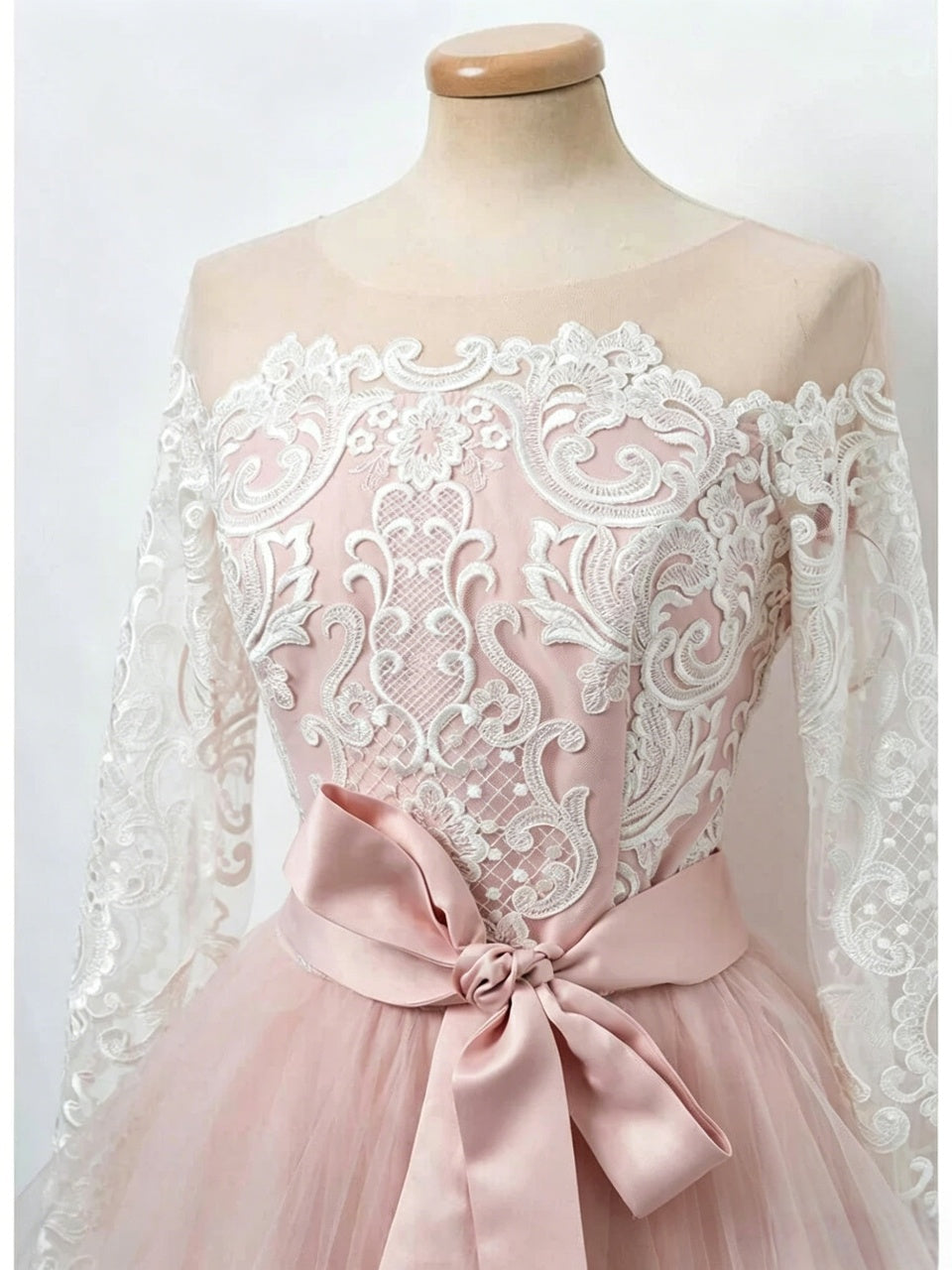 Off Shoulder Lace Long Sleeve Satin Bow Tiered Tulle Short Homecoming Dresses