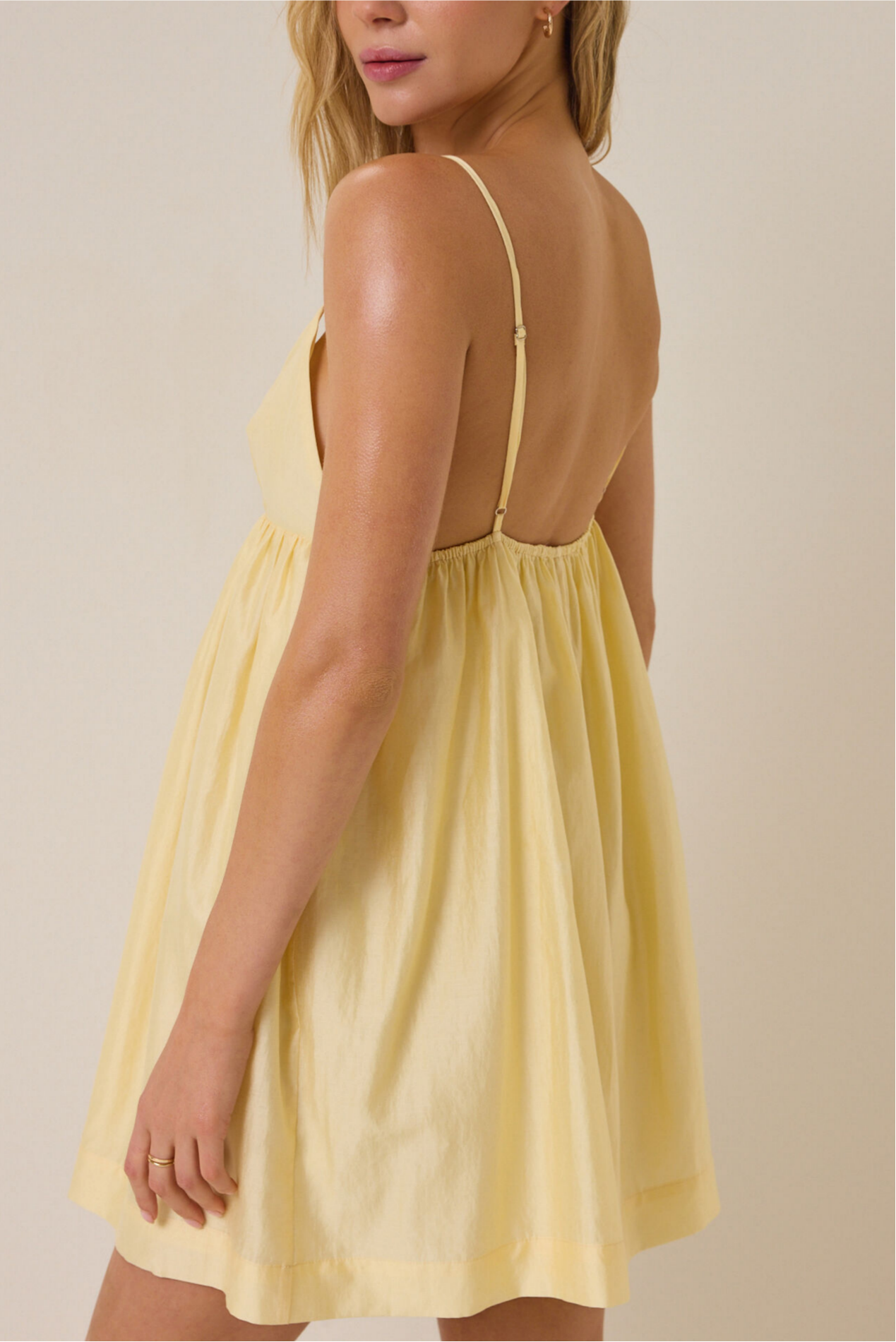 Pale Lightweight Woven Adjustable Spaghetti Strap Keyhole V-Neck Empire Flared Mini Homecoming Dresses