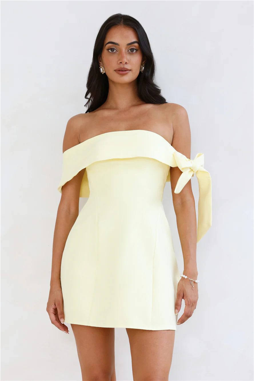 Pale Yellow Off The Shoulder Big Bow Side Tie Fitted Mini Cocktail Homecoming Dresses