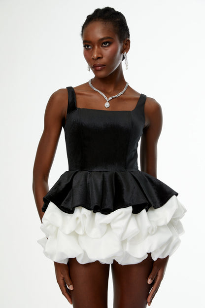 Playful Satin Princess Square Neck Sleeveless Lace-up Back Mini Homecoming Dresses