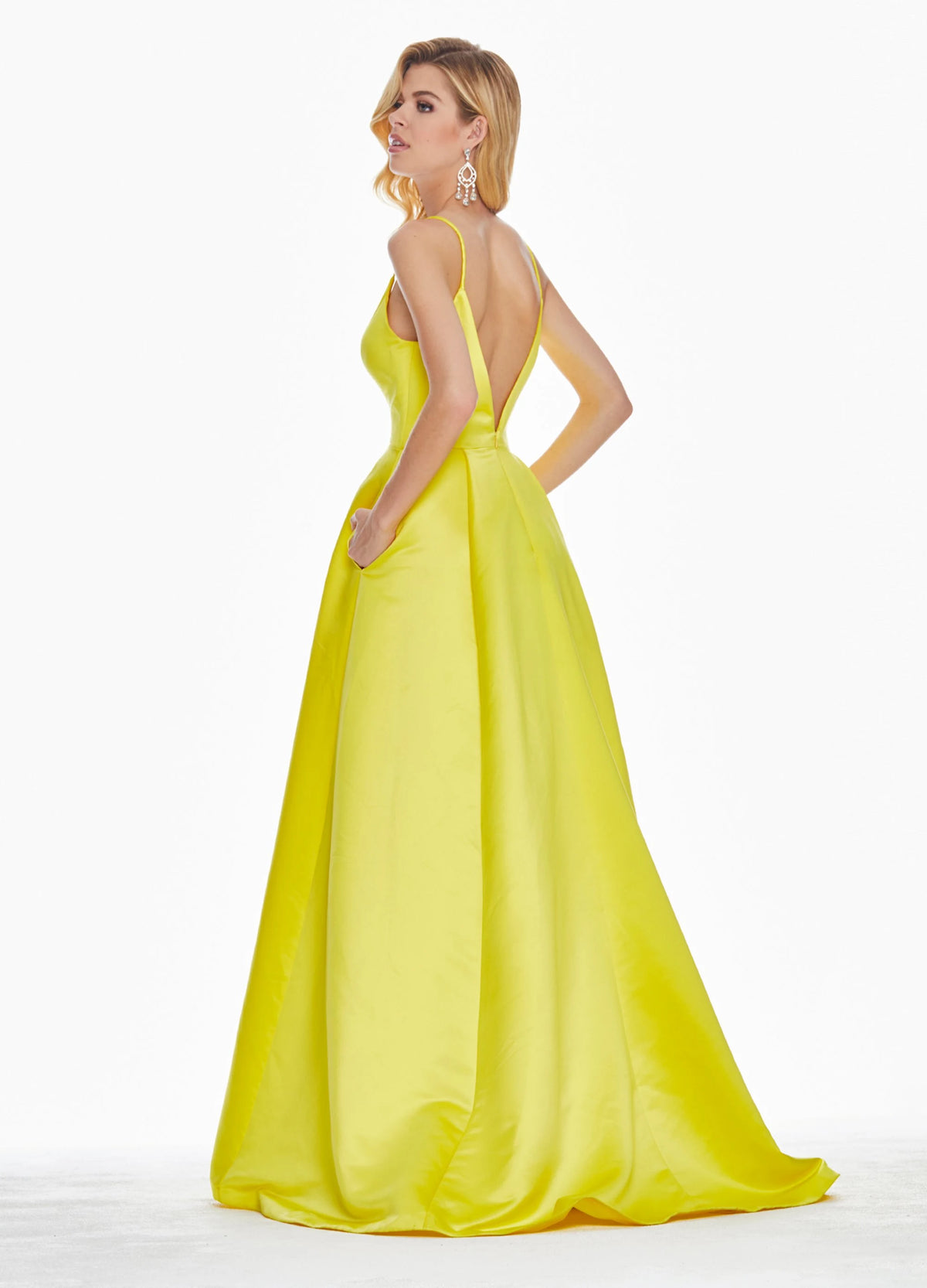 Radiant A-Line Plunge Sleeveless Backless Pockets Yellow Maxi Prom Dresses Women
