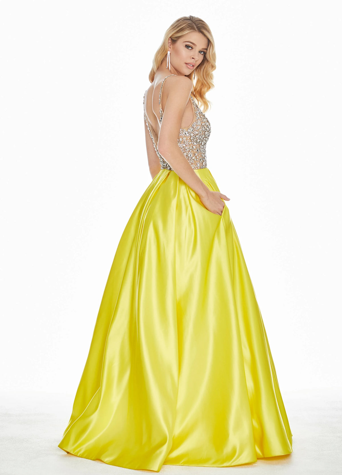 Radiant A-Line Plunge Sleeveless Backless Pockets Yellow Maxi Prom Dresses Women