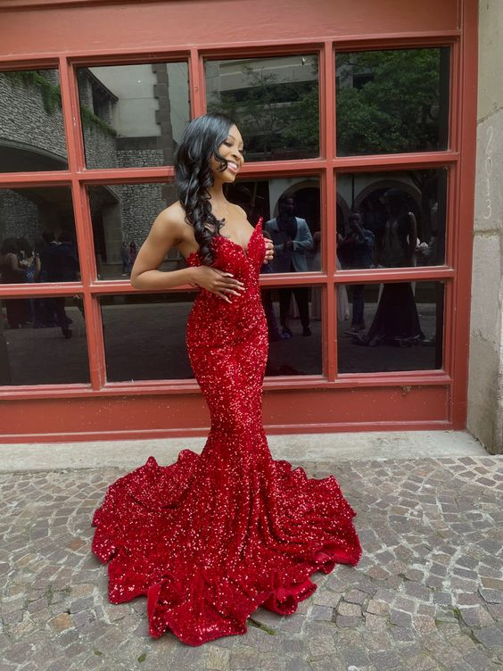 Shimmering Red Sequin Mermaid Strapless Sweetheart Prom Dress with Flared Train