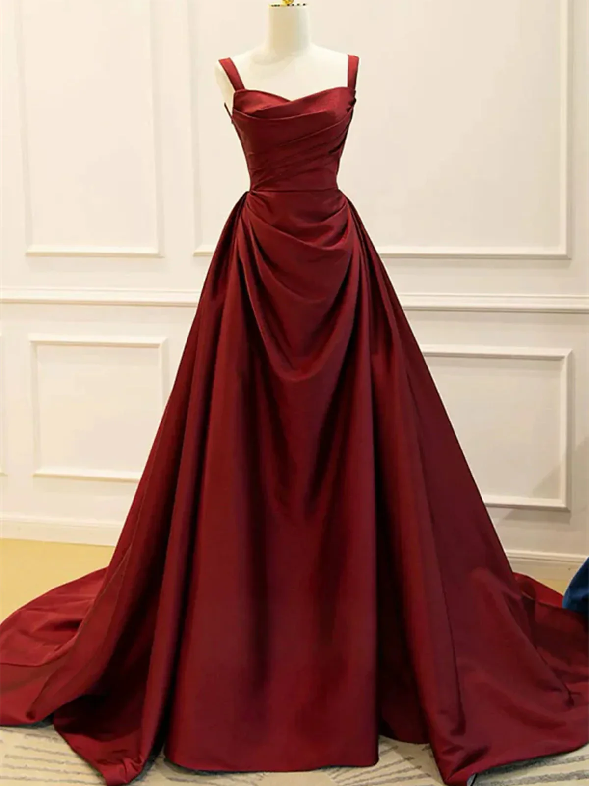 Regal Ball-Gown Sweetheart-Neck Wide-Straps Floor-Length Satin Prom Dress