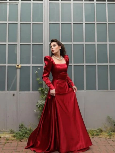 Regal satin A-line square-neck puff-sleeve tie-back floor-length prom dresses