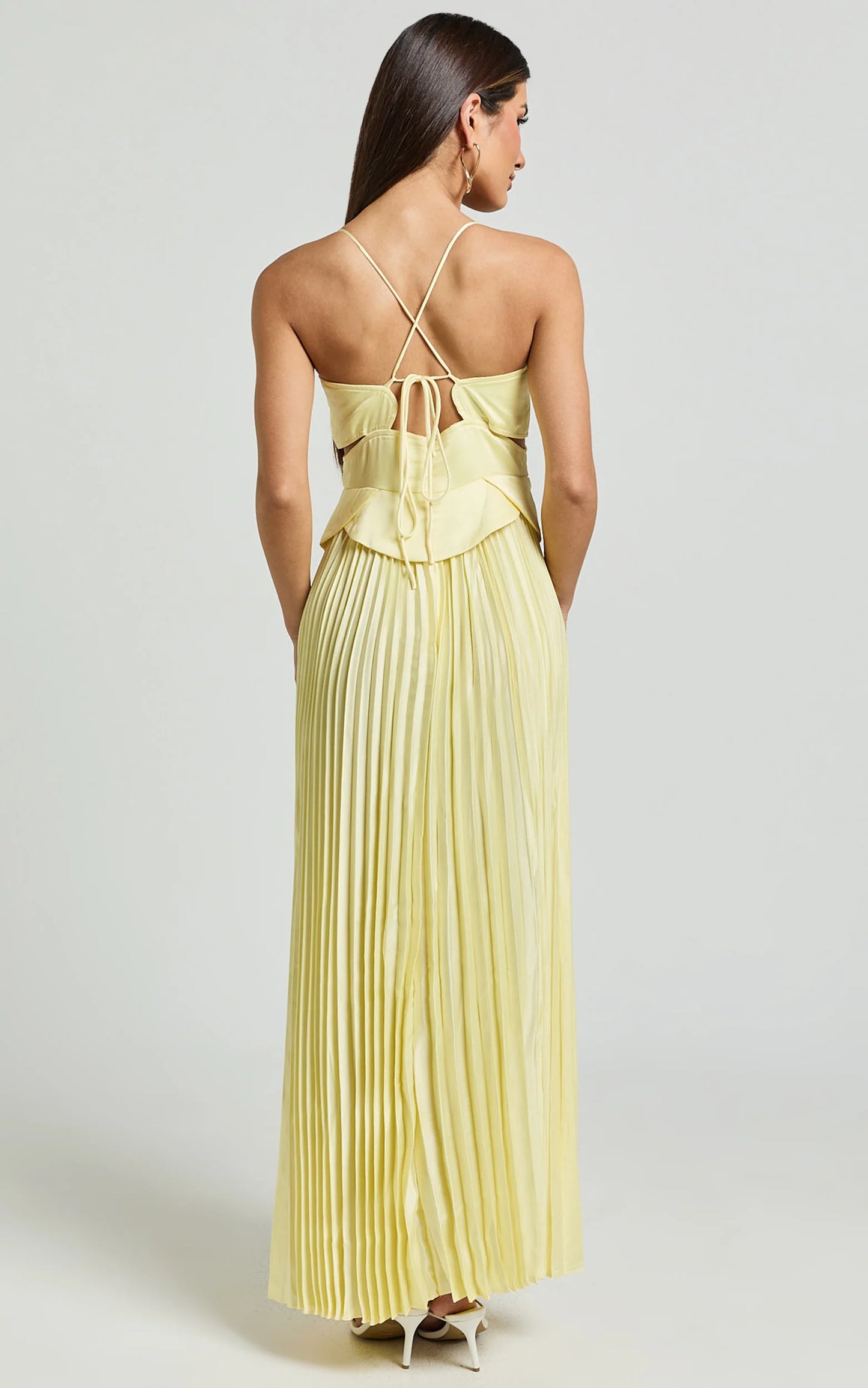 Romantic Satin A-Line Sweetheart Backless Pleated Floor-Length Evening Dress