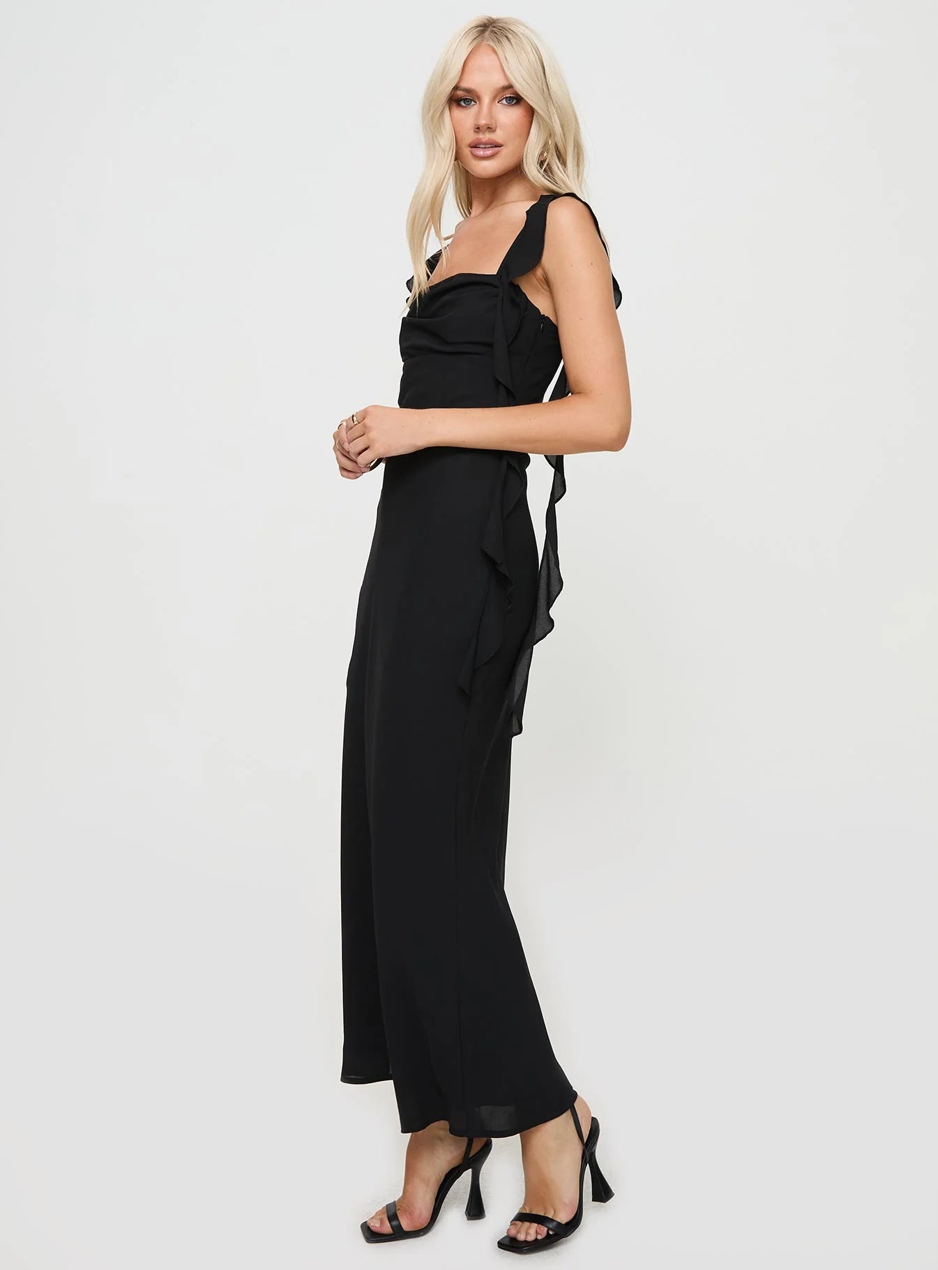 Romantic Form-Fitting Square Neck Ruffle Strap Open Back Maxi Evening Dress