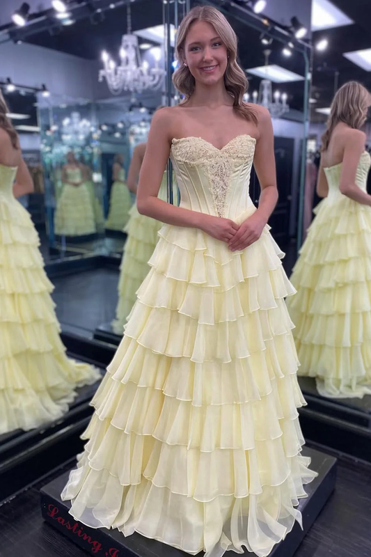 Romantic Strapless Sweetheart Neck Lace Applique Corset Bodice Tiered Ruffle Floor-Length Prom Dress