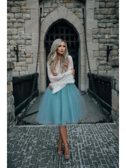 Romantic Two-tone White Dusty Blue A-line Round Neck Flare Sleeve Sheer Back Knee-length Homecoming Dresses