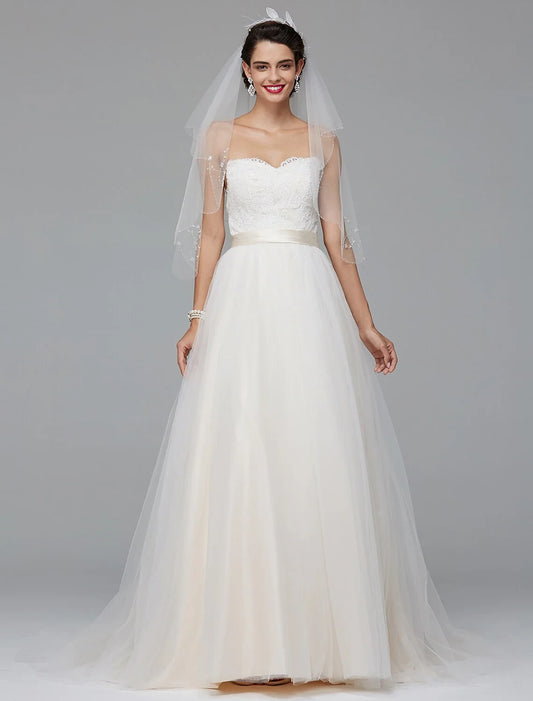 Romantic Lace Tulle A-Line Sweetheart Button-Back Floor-Length Wedding Dress
