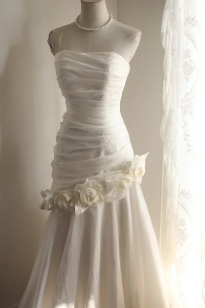 Romantic Off-Shoulder Floral Satin Tulle Ball Gown Sweetheart Lace-Up Back Floor-Length Wedding Dresses