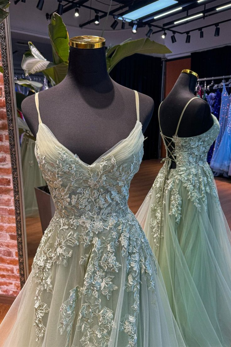 Elegant Tulle A-Line V-Neck Lace-Up Floral Sage Green Floor-Length Prom Dress