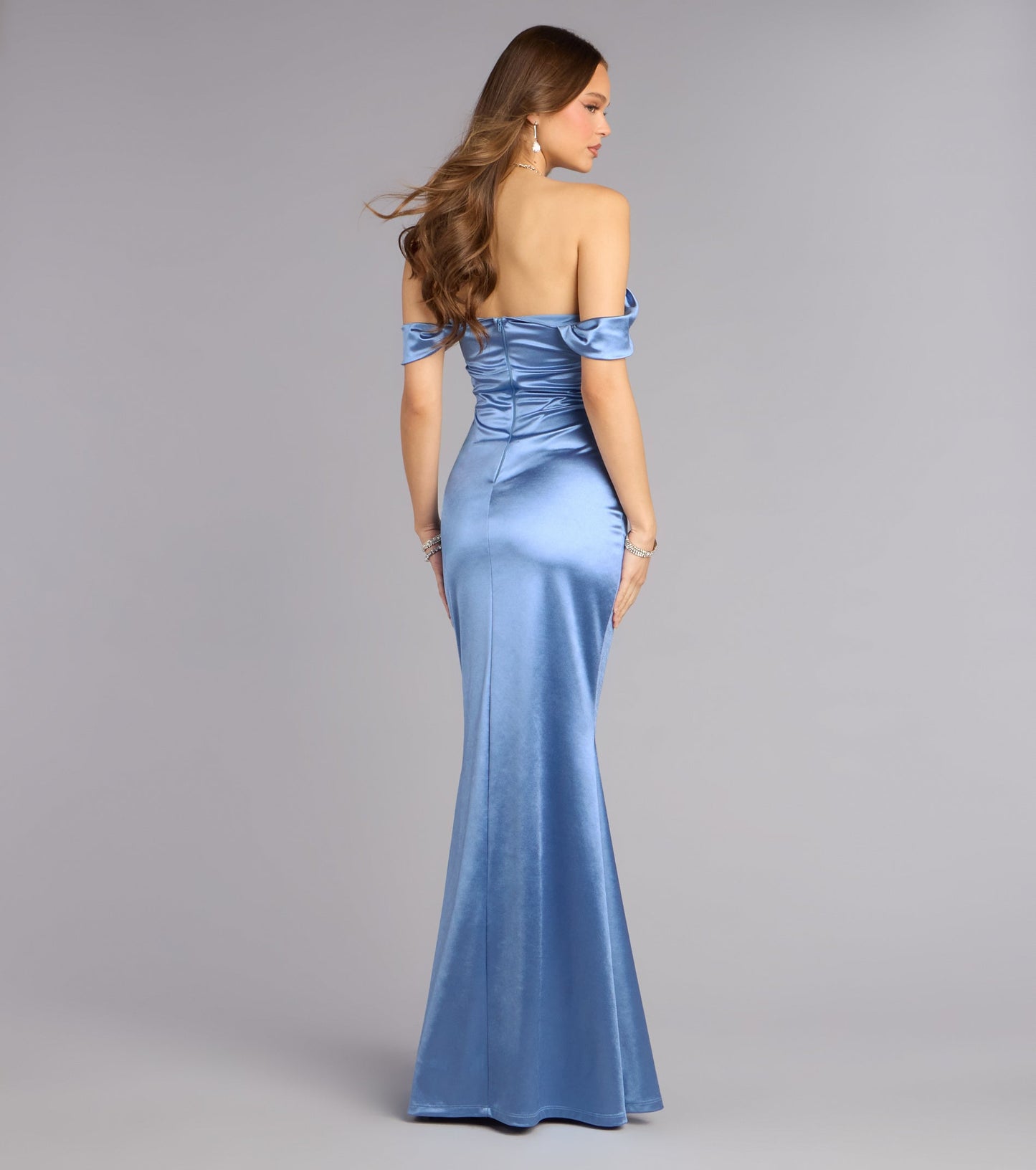 Elegant Satin Mermaid Off-Shoulder Sweetheart Ruched Floor-Length Evening Gown