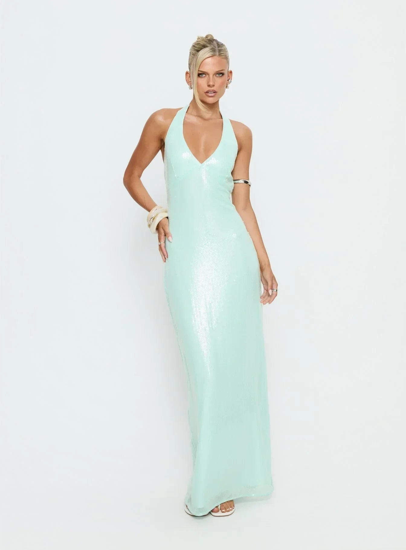 Shimmering Sequin Sheath Halter V-Neck Sleeveless Open Tie-Back Floor-Length Evening Dresses