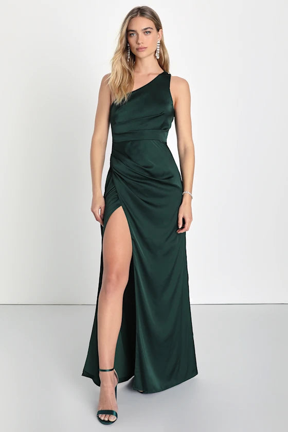 Sleek Satin Evening Dresses with One-Shoulder Neckline, Ruched Waist Detail, Daring High Slit and Form-Fitting Maxi Silhouette Formal Gown