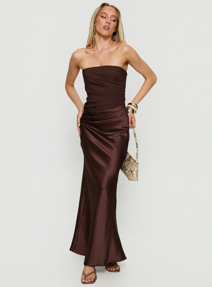 Sleek Strapless Ruched Satin Mermaid Evening Dress with Side Pockets & Flared Hem