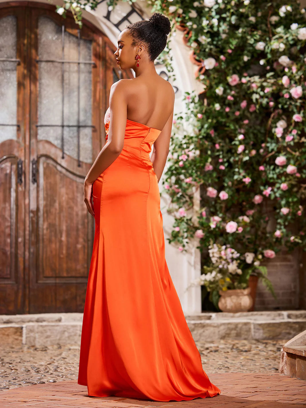 Sleek mermaid strapless sweetheart beaded-bodice high-slit floor-length evening dress