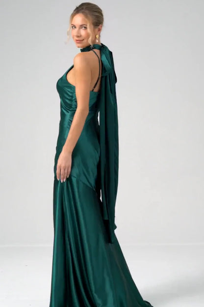 Sophisticated Satin Sheath Halter Neck Tie Detail Sleeveless Zipper Back Floor-Length Formal Evening Dresses