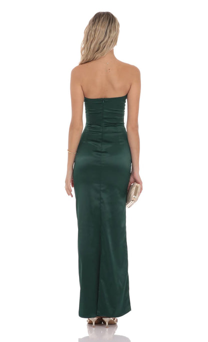 Sophisticated Strapless Sweetheart Neck Emerald Green Satin Evening Dress with Ruched Bodice & Mermaid Hem